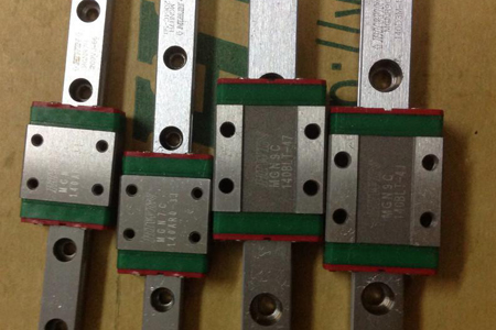 直線導(dǎo)軌HG系列重負荷型滾珠線性滑軌安裝注意事項